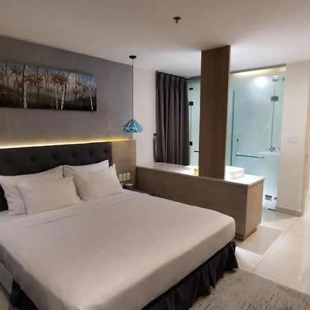 Oceanami Villas & Beach Club 3 Bedroom Villa Long Hai Esterno foto